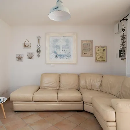 Maestrale Aris - Klodge Apartament *